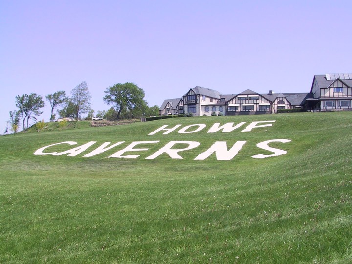 0206-Howe Caverns 01